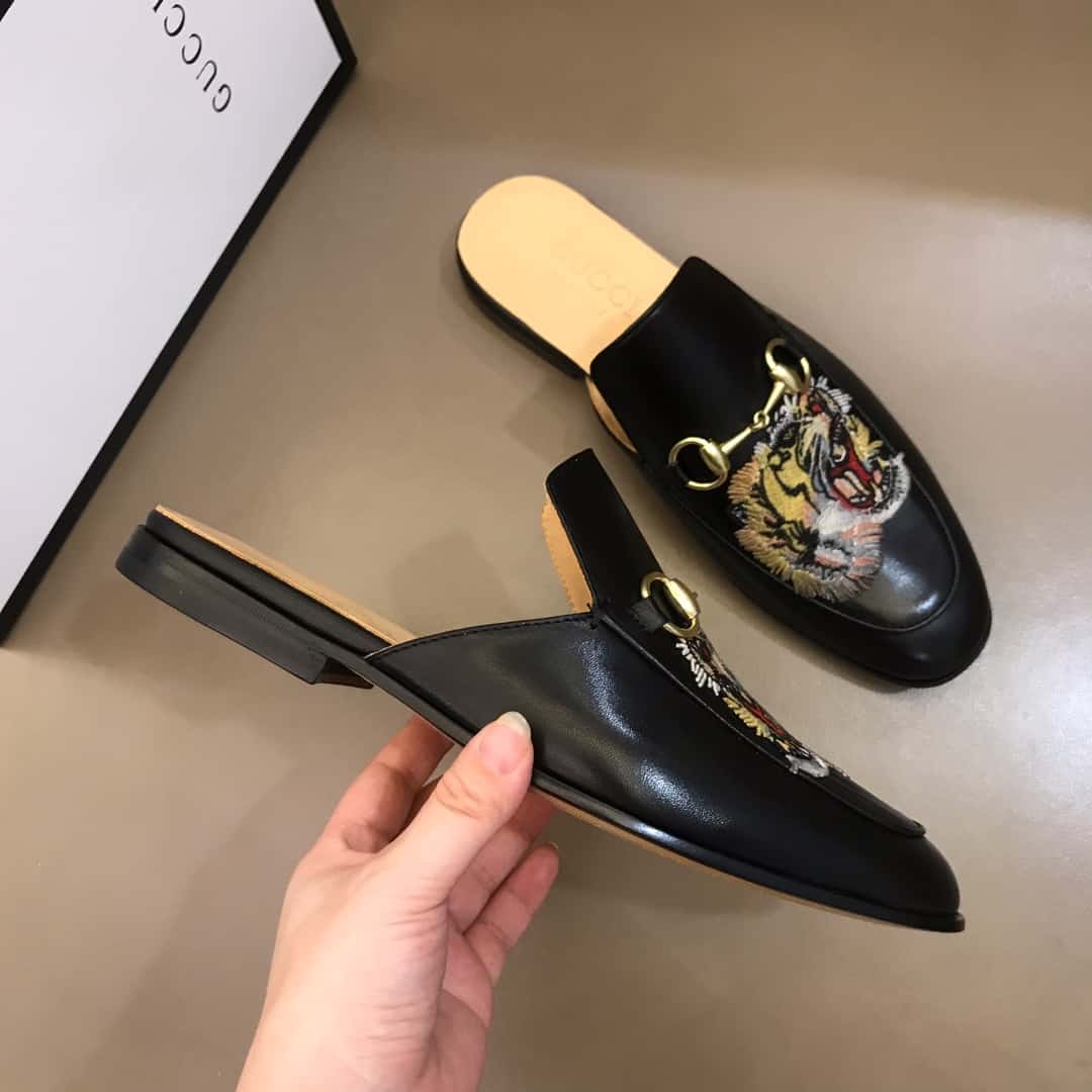 G*u*i slipper with tiger - gc66