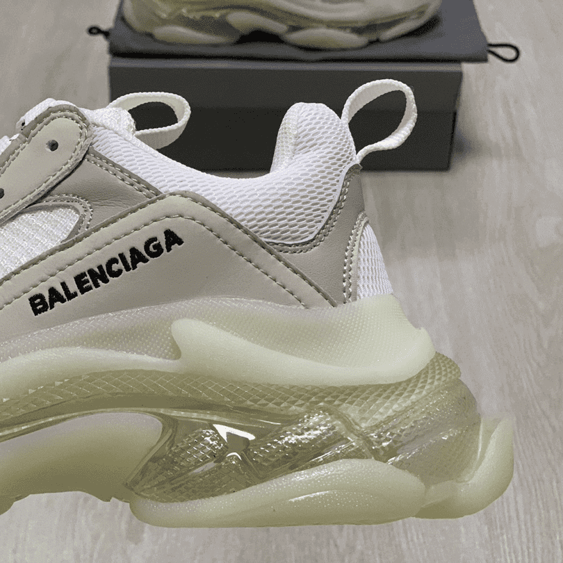 Ba*len*cia*ga triple s clear sole - bb42