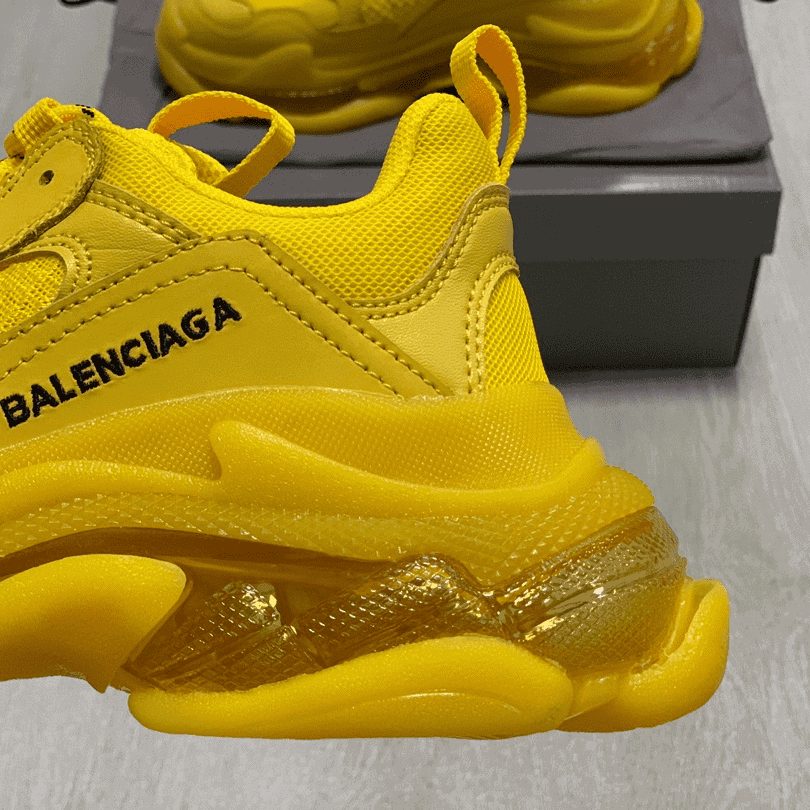 Ba*len*cia*ga triple s clear sole