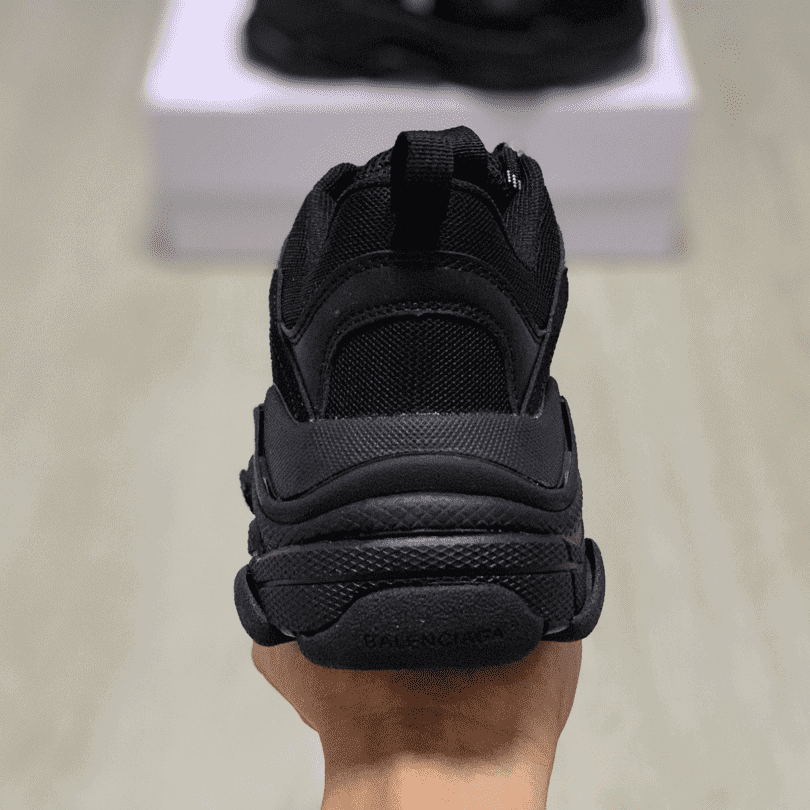 Ba*len*cia*ga triple s trainers - bb26