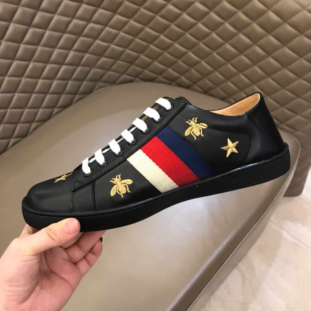 G*u*i black bee star web red white blue - gc36