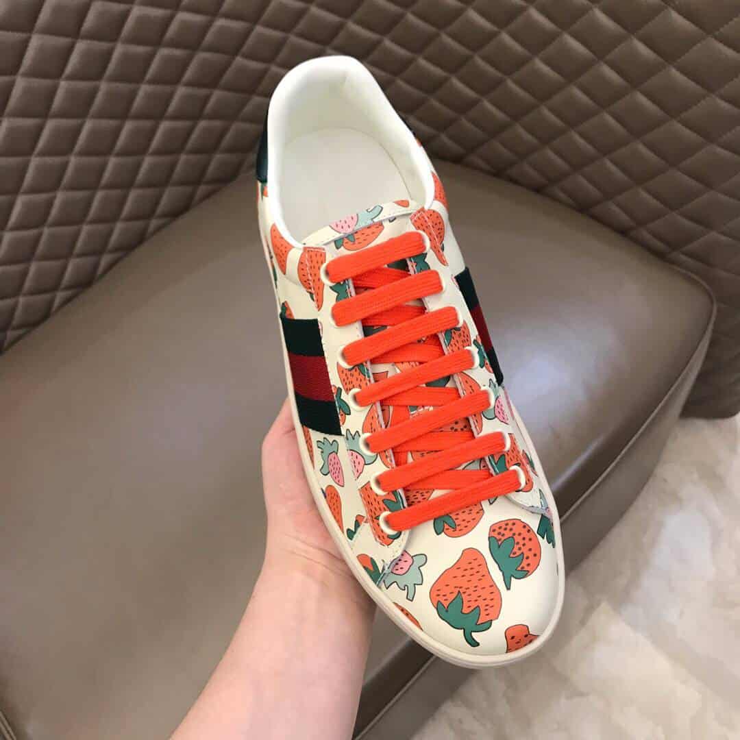 G*u*i ace leather sneaker with G*u*i strawberry print - gc10