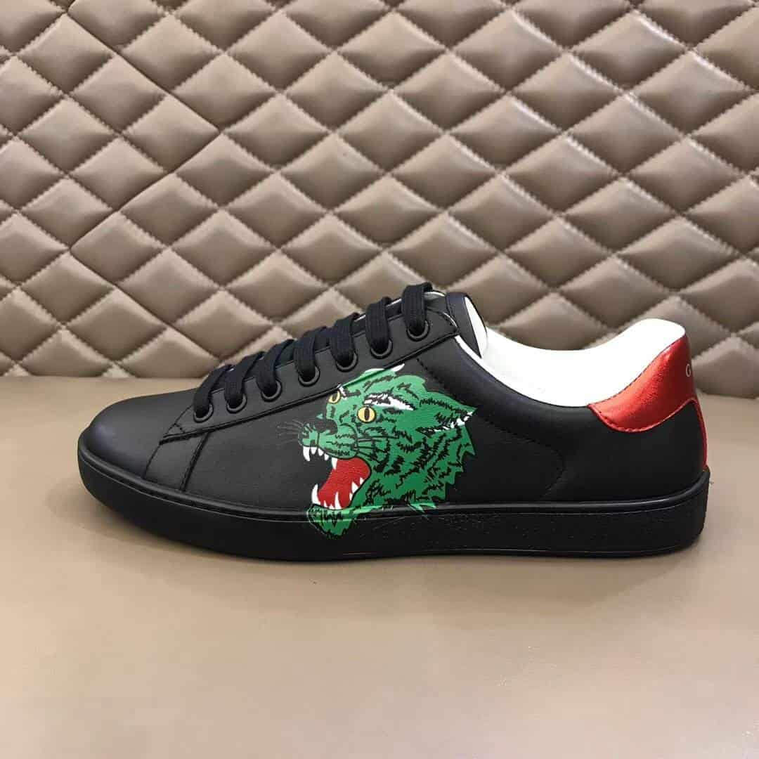 G*u*i ace panther sneaker