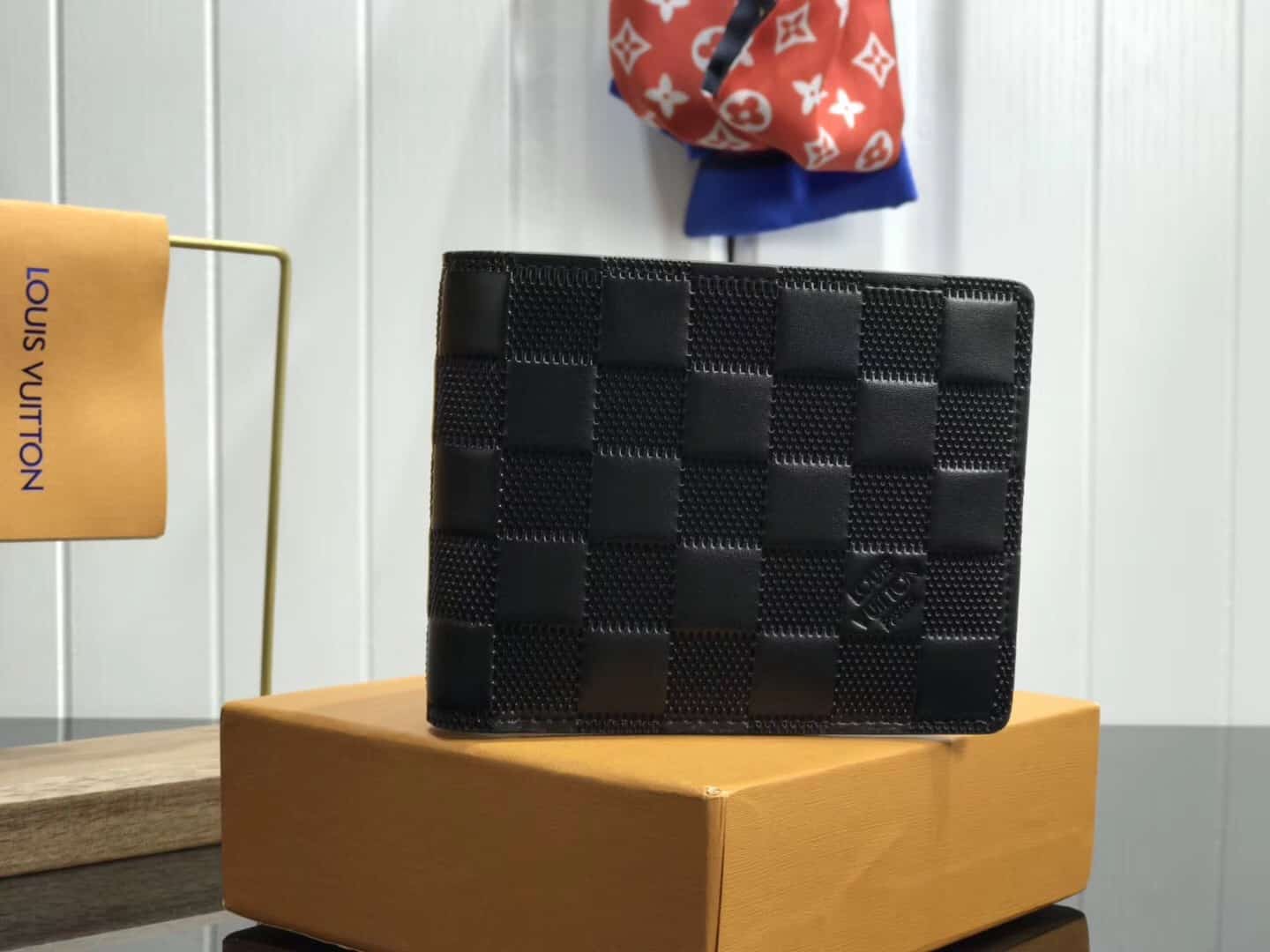 LV MULTIPLE WALLET - M60895YG