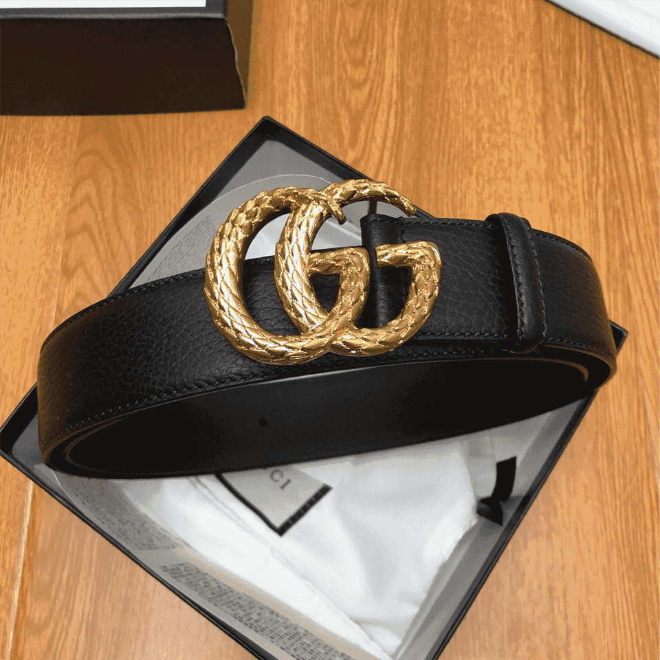 G*u*i leather belt w/ textured double g buckle - b10