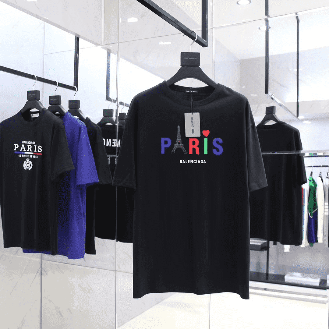 Ba*len*cia*ga men's black mode logo tee - bb42