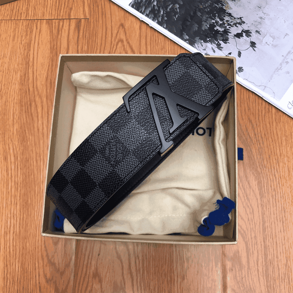 l0*is V*t0n belt initiales damier