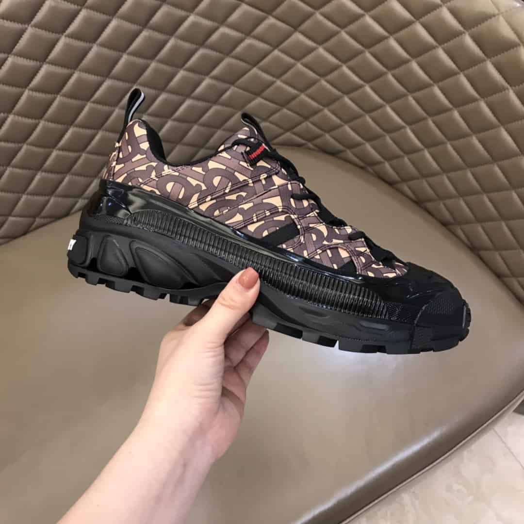 B**rry monogram print arthur sneakers