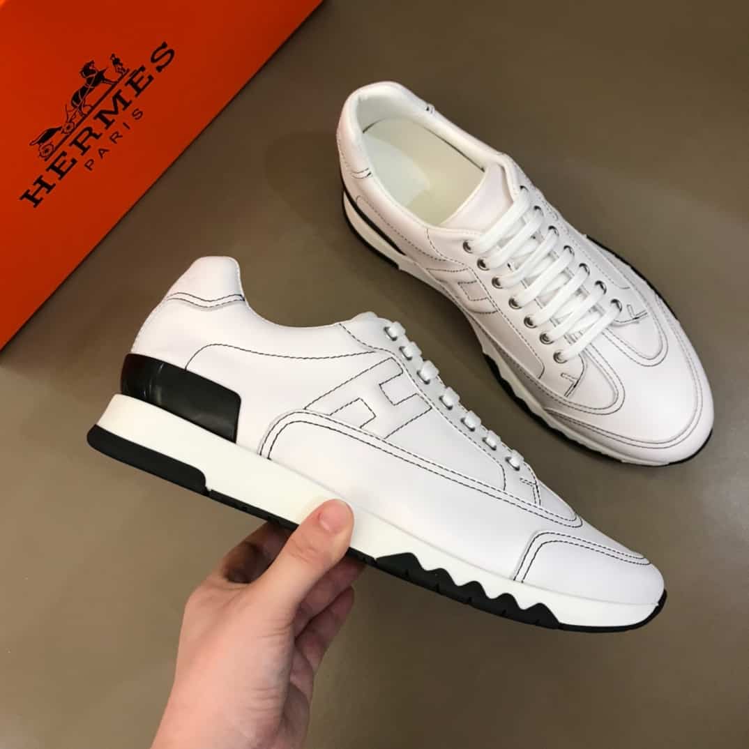 H**mes trail sneaker