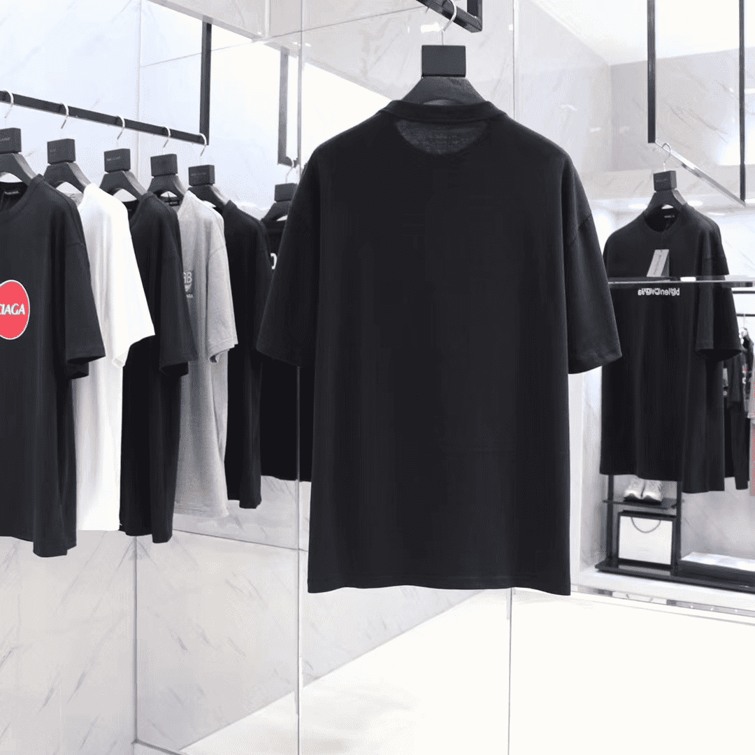 Ba*len*cia*ga symbolic t-shirt