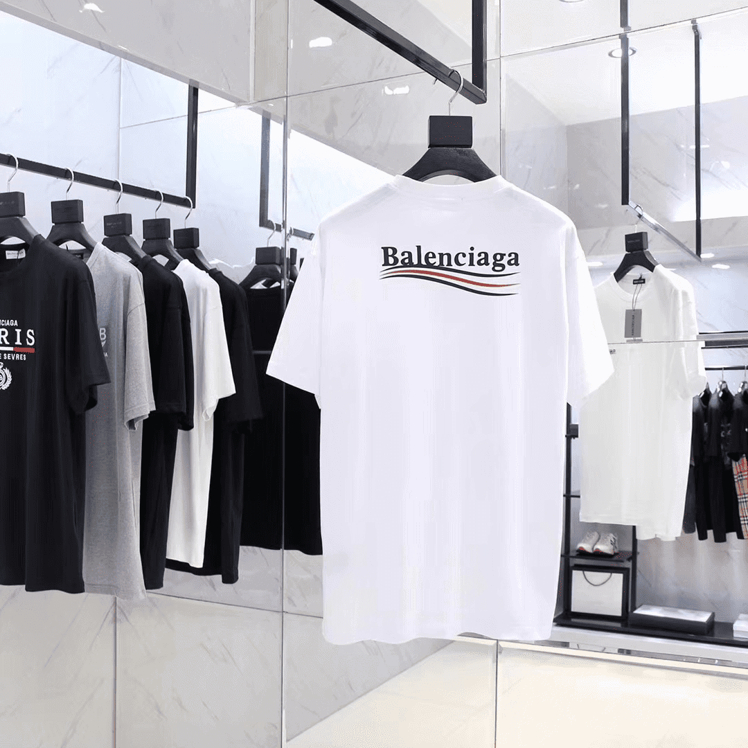 Ba*len*cia*ga political campaign small fit t-shirt in white vintage jersey