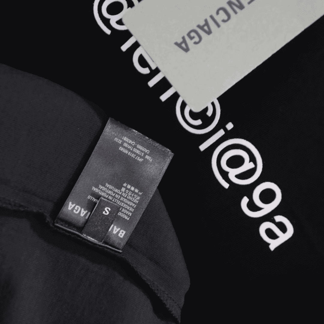 Ba*len*cia*ga symbolic t-shirt