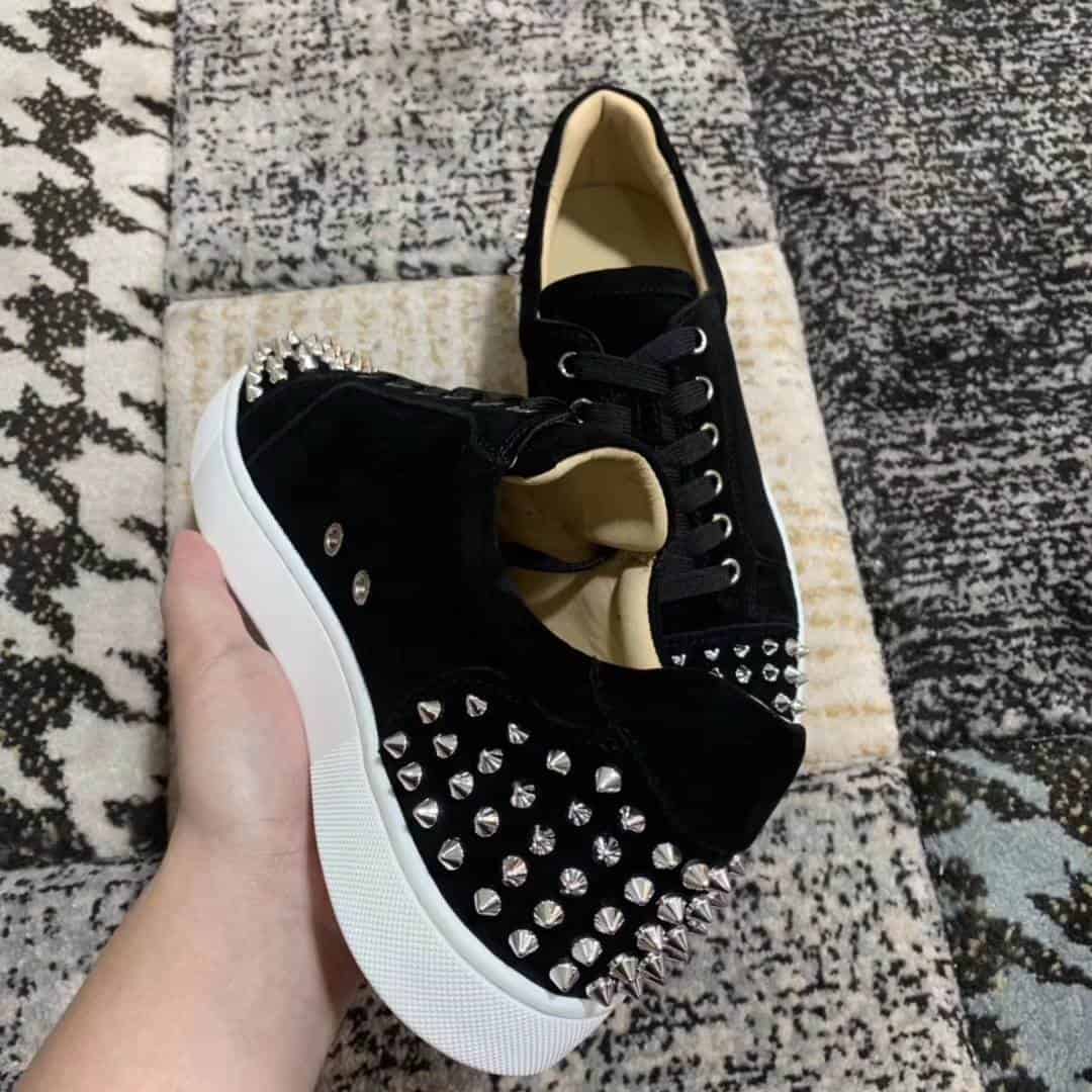 Ch**an louboutin low top sneaker - cl3