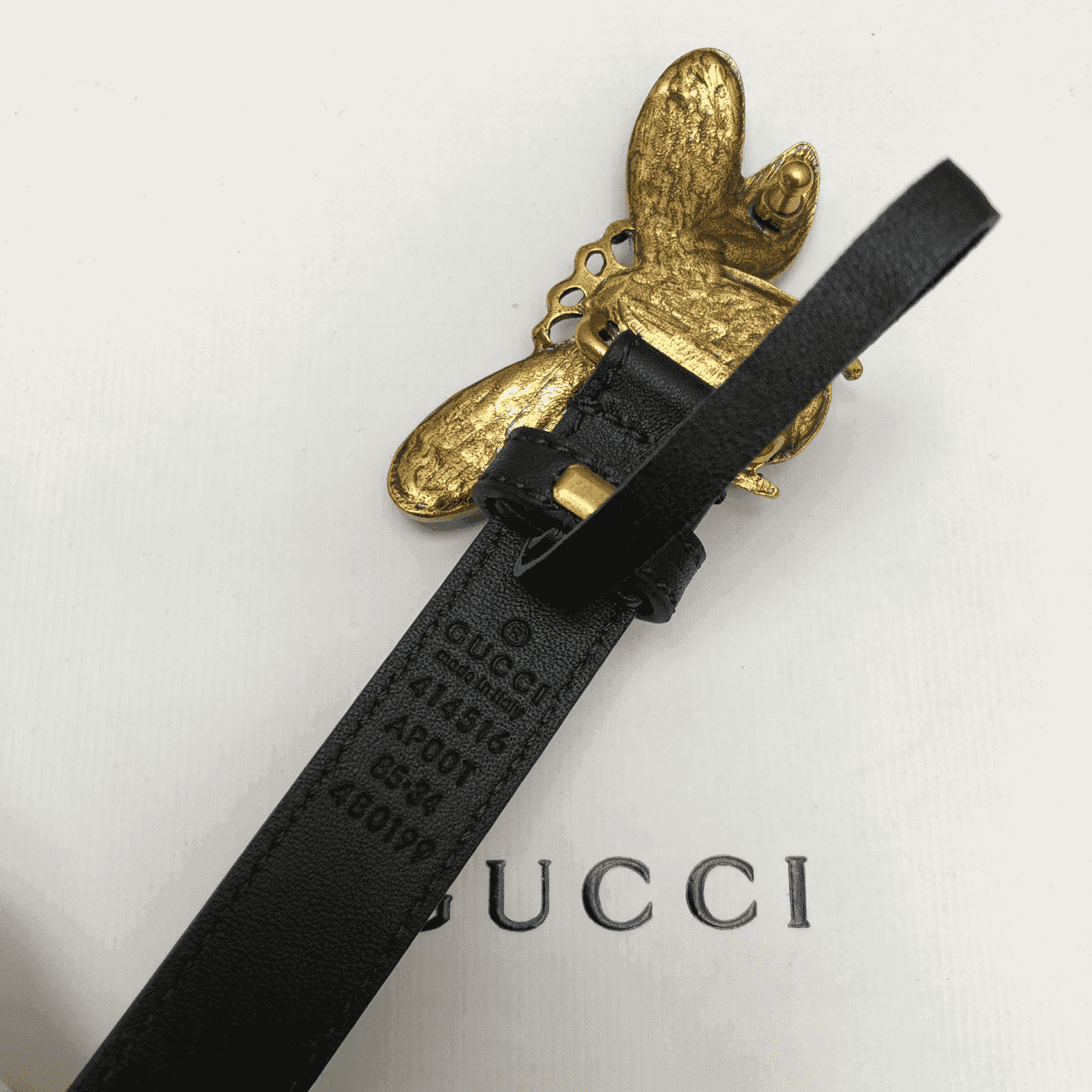 G*u*i bee buckle belt