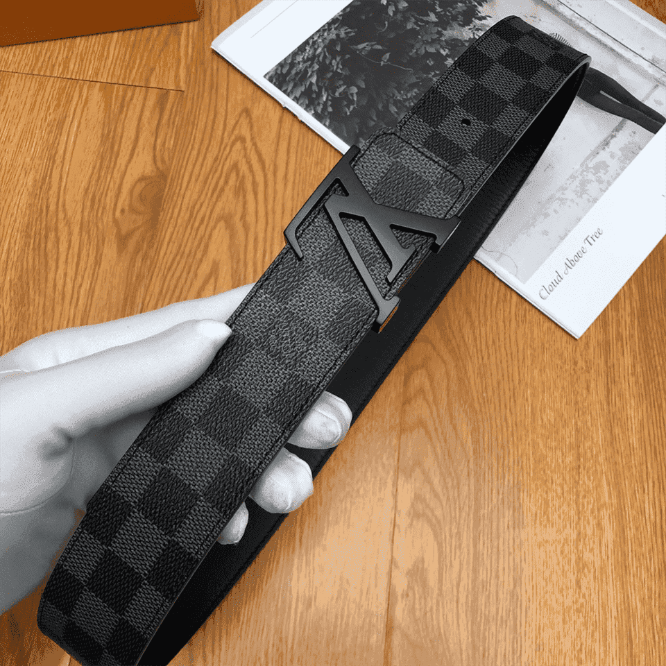 l0*is V*t0n belt initiales damier