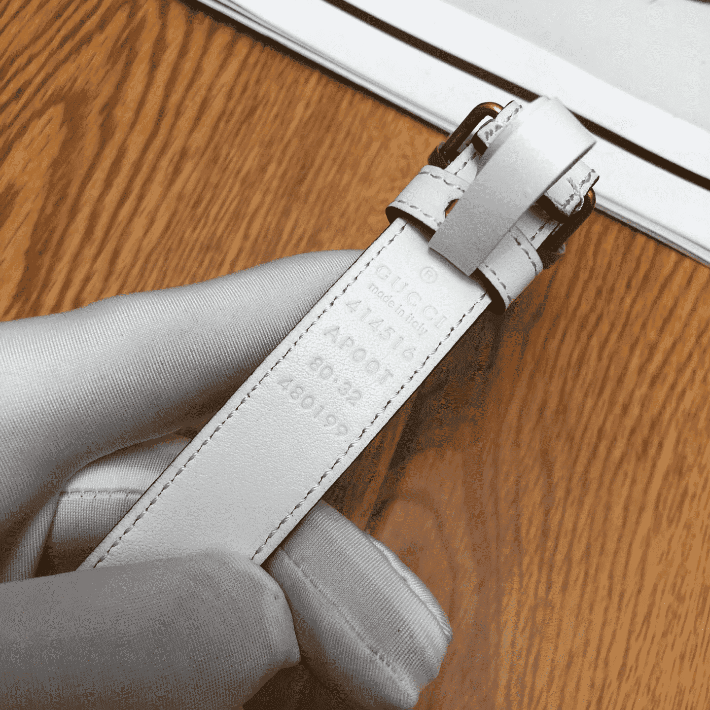 G*u*i white leather belt with double g buckle - b15