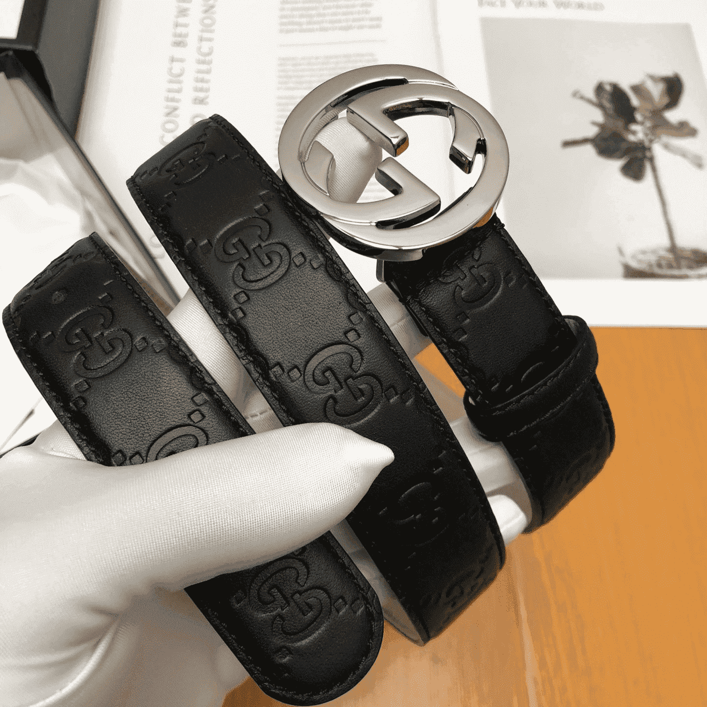 G*u*i interlocking-g leather belt - b7