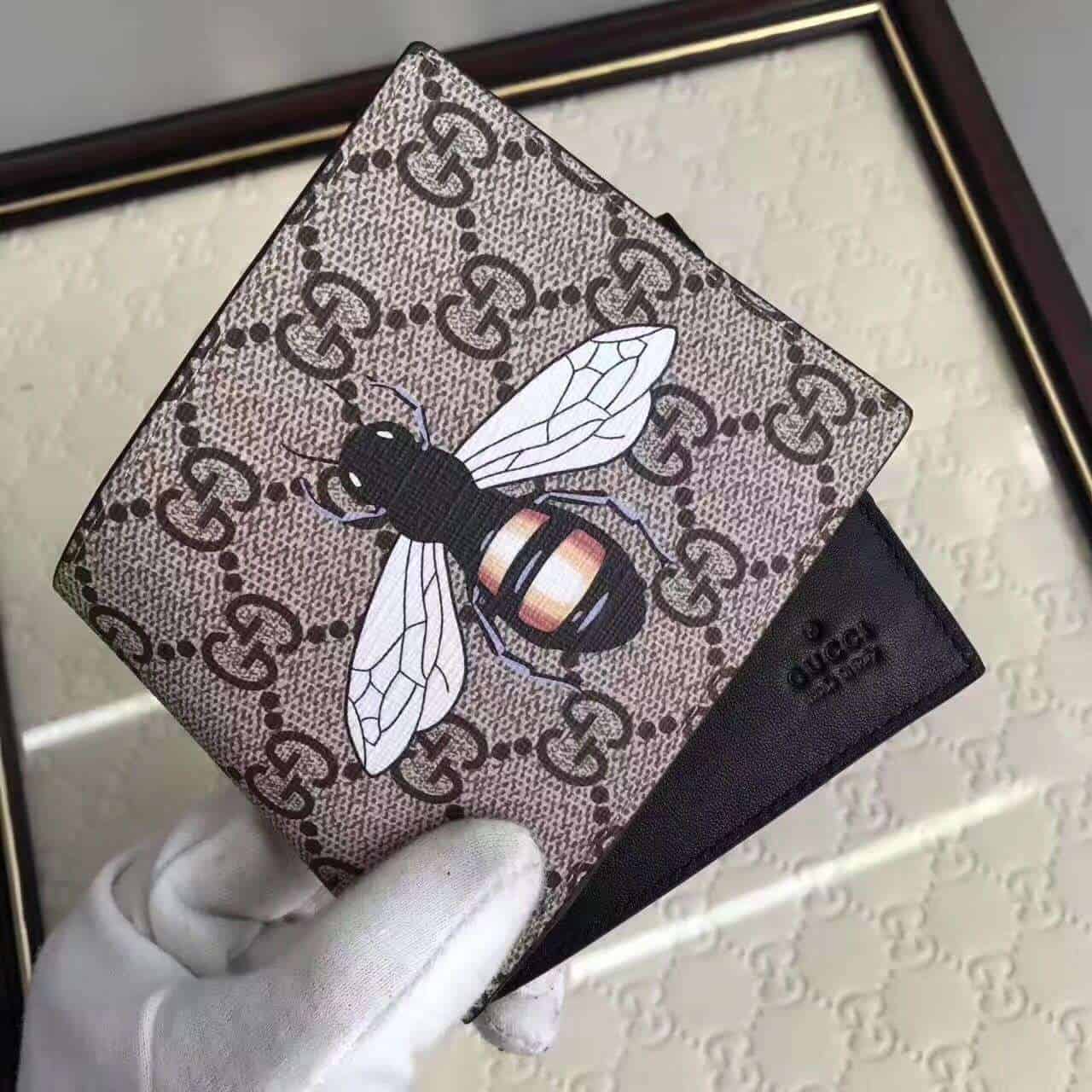g*u*i bee print gg S*p*e wallet