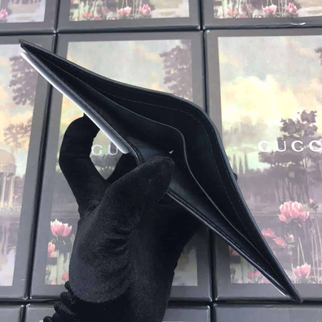 wallet with G*u*i blade embroidery