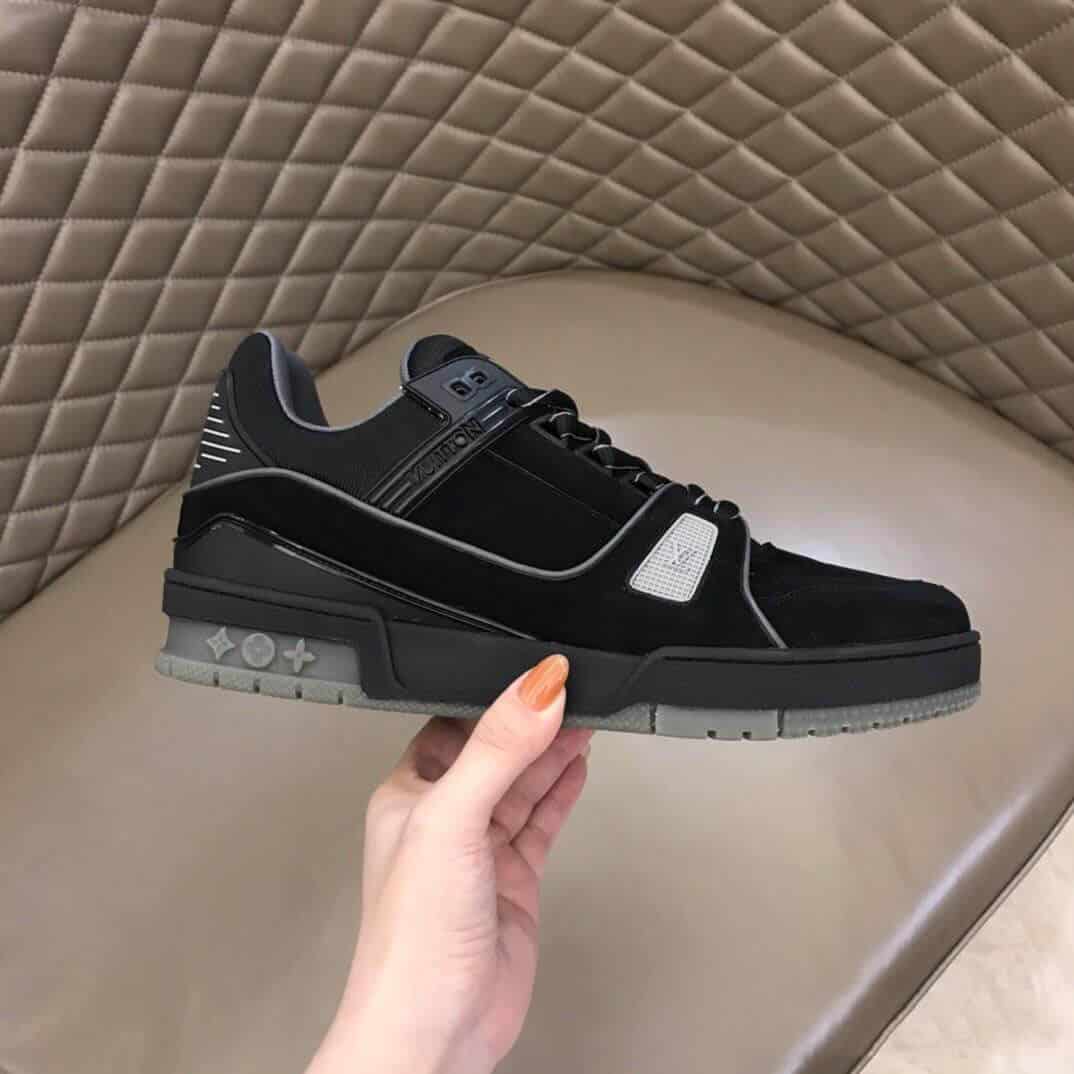 l0*is V*t0n lv 408 trainers in suede & gray flannel - lv222