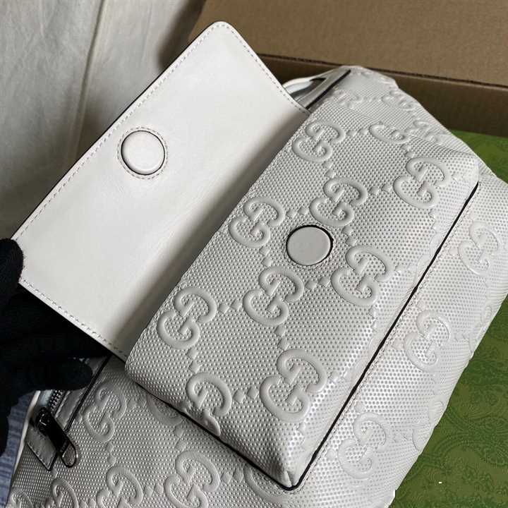 GG EMBOSSED BELT BAG IN WHITE GG EMBOSSED LEATHER - GBC13