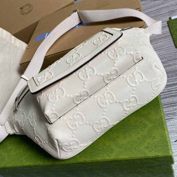 GG EMBOSSED BELT BAG IN WHITE GG EMBOSSED LEATHER - GBC13