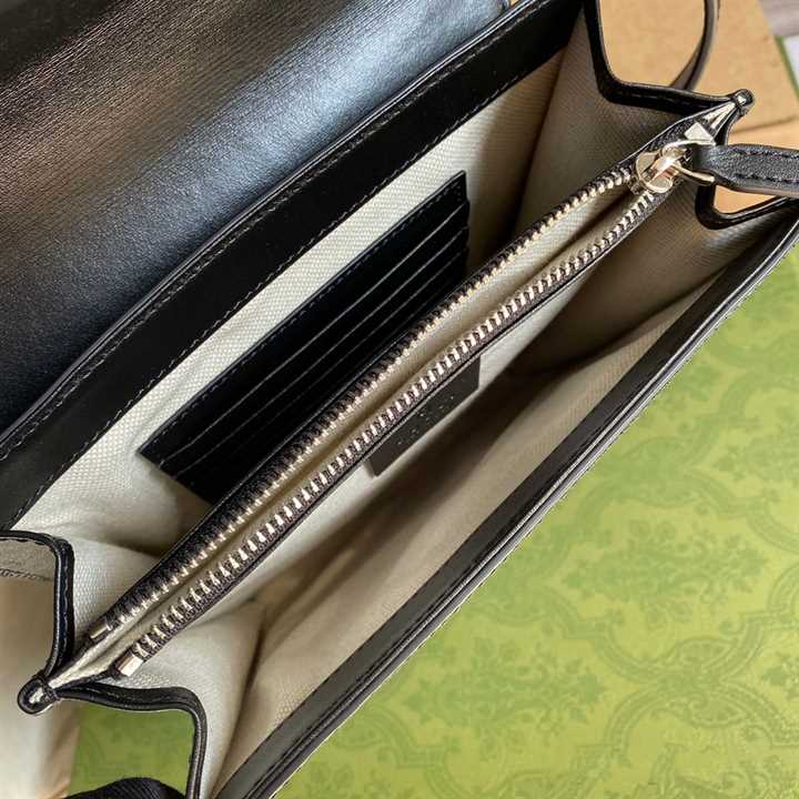 GG EMBOSSED MESSENGER BAG BLACK GG EMBOSSED LEATHER COTTON LINEN LINING - GBC07