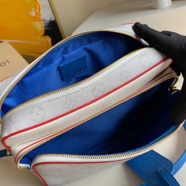 l0*is V*t0n trio messenger bag m69443