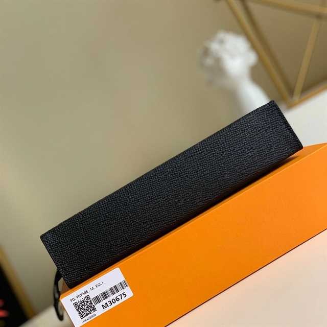 l0*is V*t0n pochette voyage mm taiga leather m30675