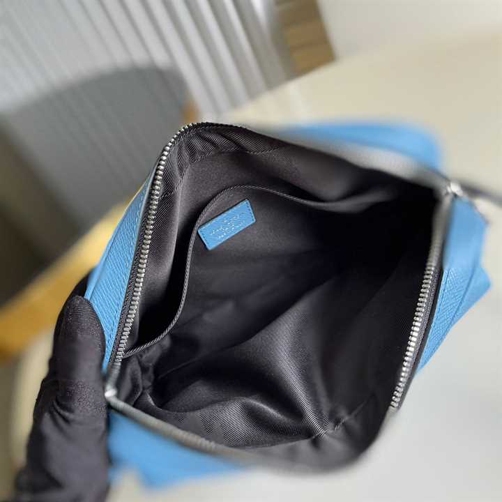 OUTDOOR BUMBAG TAIGARAMA DENIM BLUE M30748