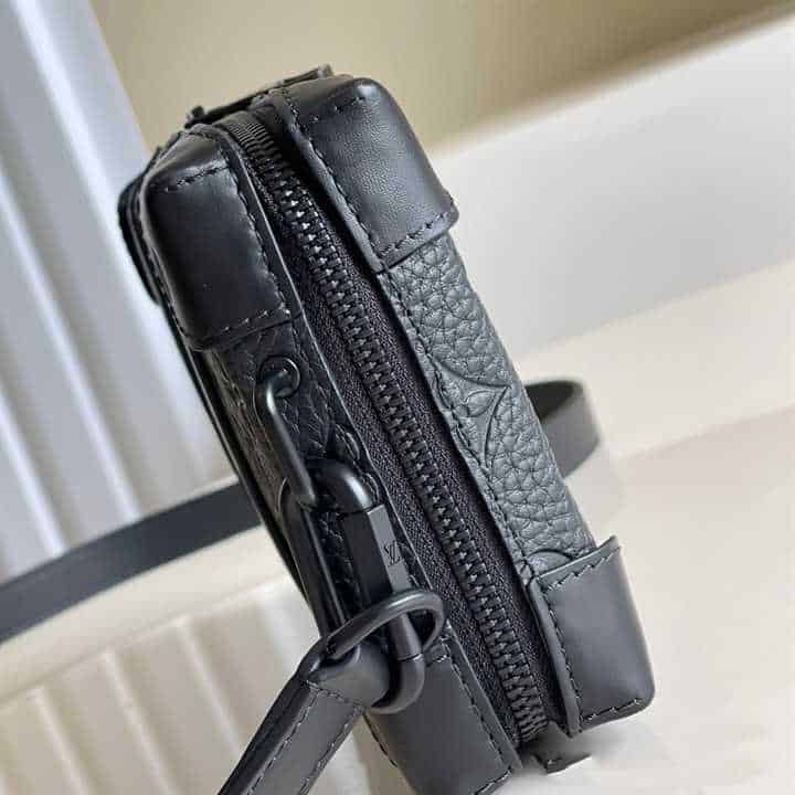 l0*is V*t0n soft trunk wallet taurillon monogram leather m80224