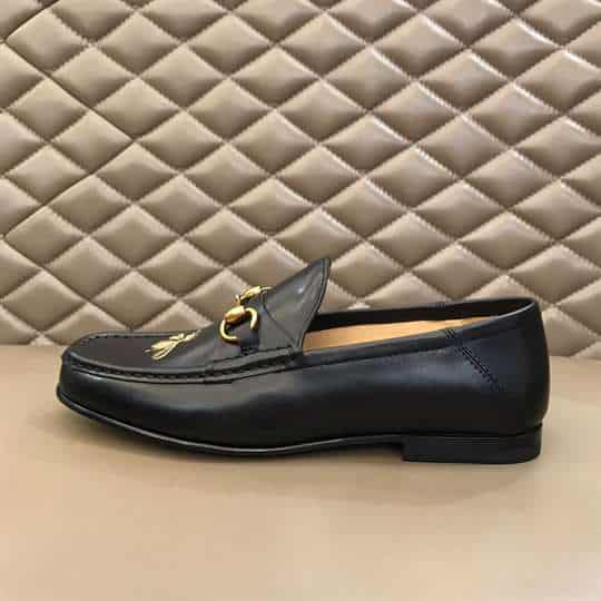 G*u*i leather loafer with bee - ldg009
