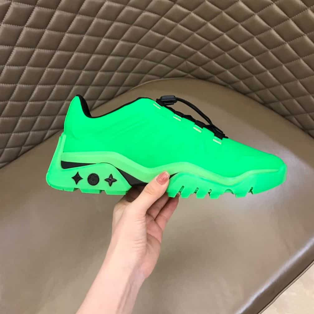 l0*is V*t0n millenium sneakers in green - lv271