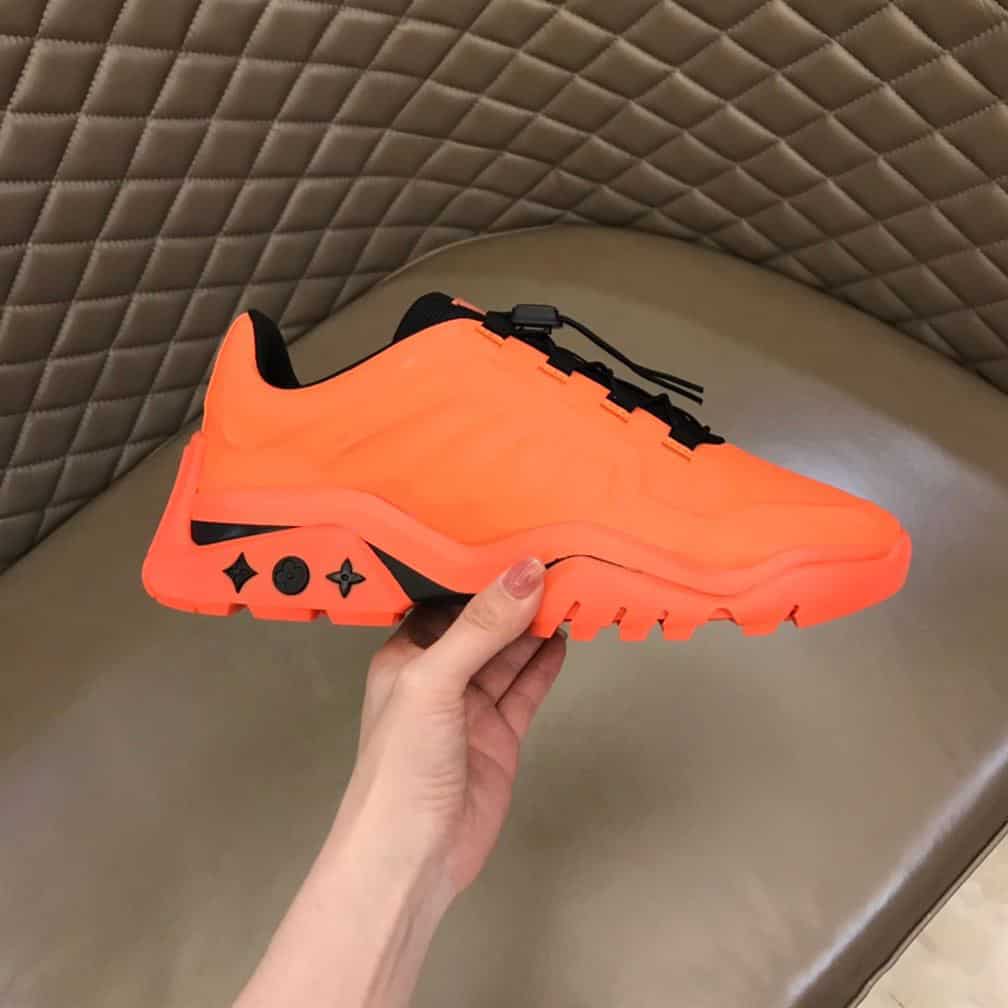 l0*is V*t0n millenium sneakers in orange - lv272
