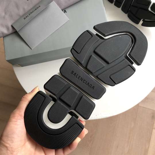 Ba*len*cia*ga speed 2.0 sneaker in white - bb143