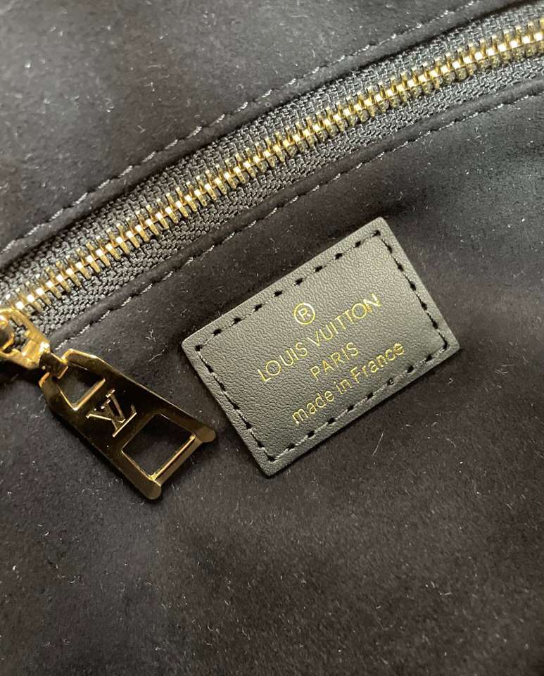 l0*is V*t0n petite malle souple - lbv227