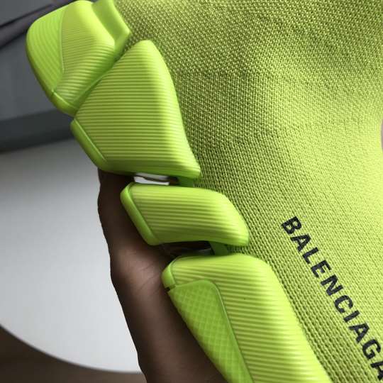 Ba*len*cia*ga men's speed 2.0 sneaker in yellow - bb140