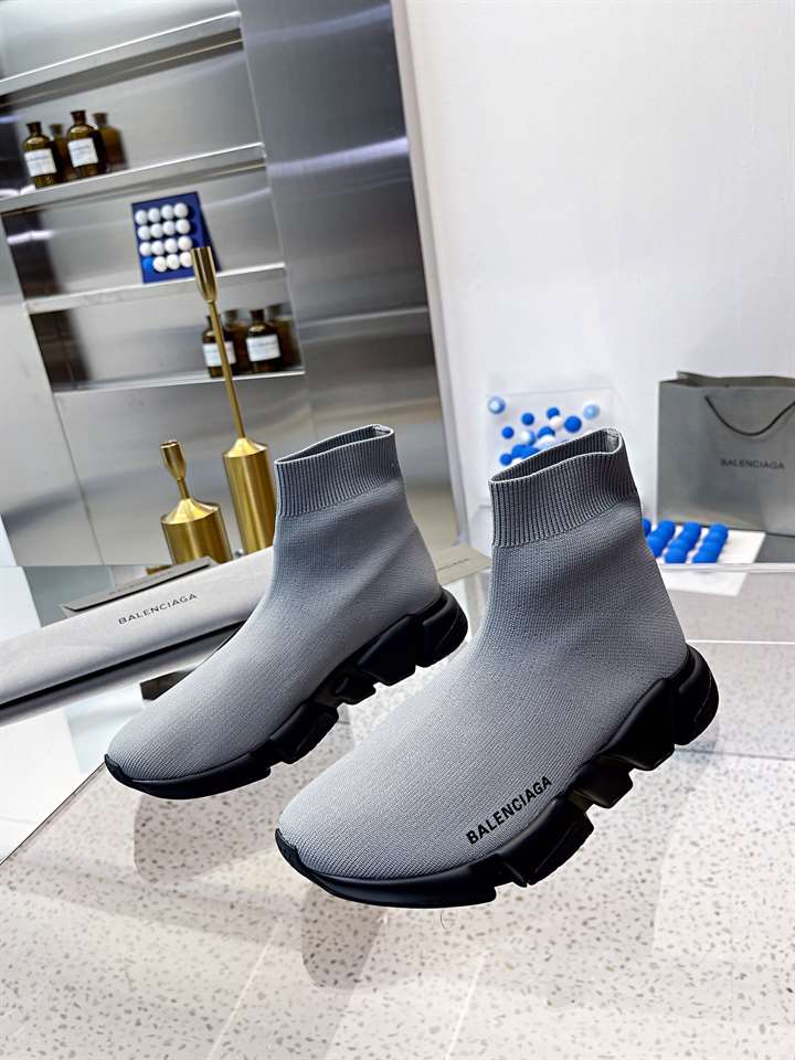 Ba*len*cia*ga men's speed 2.0 sneaker - bb139