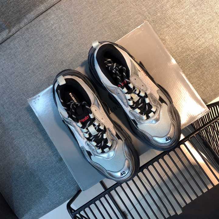 Ba*len*cia*ga triple s white & black sole sneakers - bb170