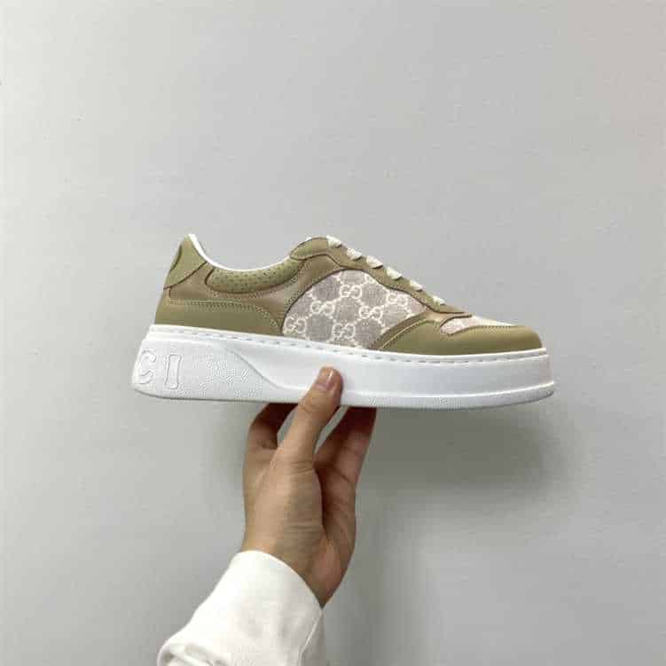 G*u*i men's gg sneaker - gc102