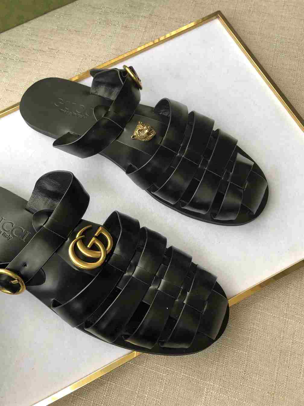 G*u*i sandal with double g - sdg009