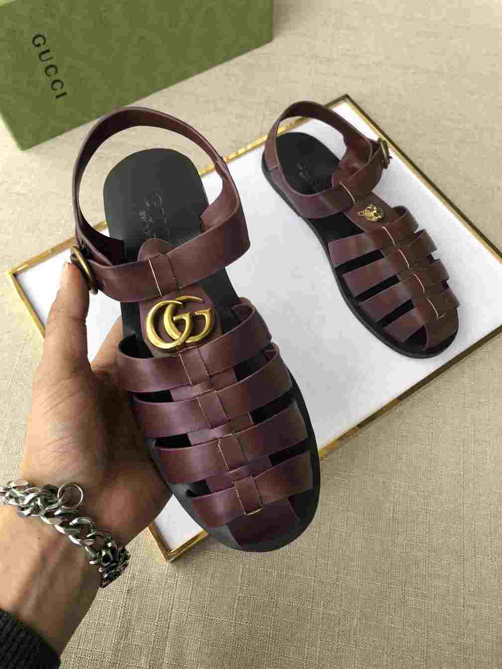 G*u*i sandal with double g - sdg007