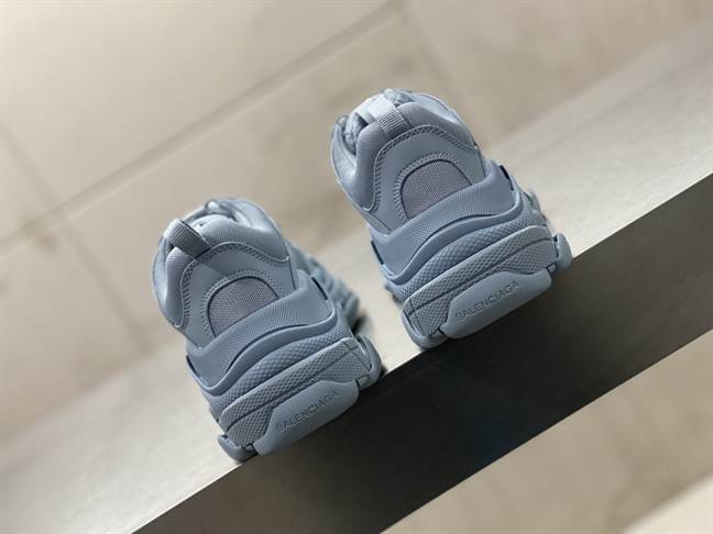 Ba*len*cia*ga triple s sneaker  - bb175