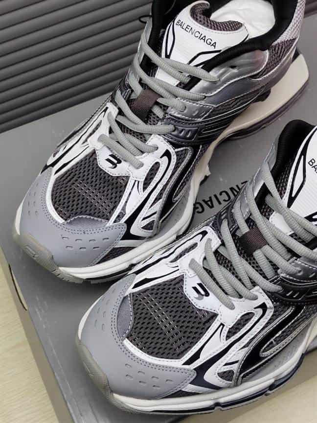 Ba*len*cia*ga men's x-pander sneaker - bb183