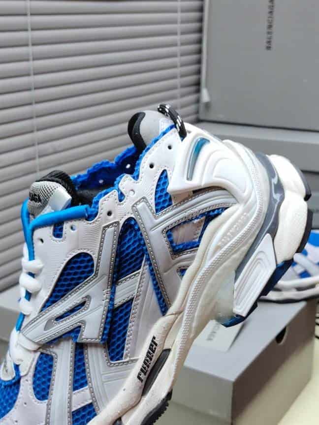 Ba*len*cia*ga men's runner sneaker - bb176