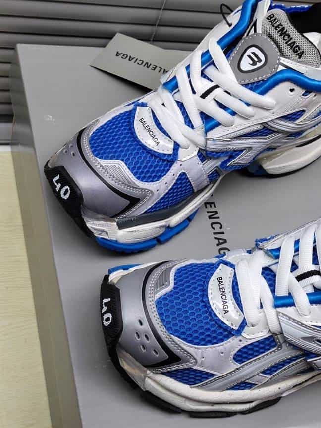 Ba*len*cia*ga men's runner sneaker - bb176