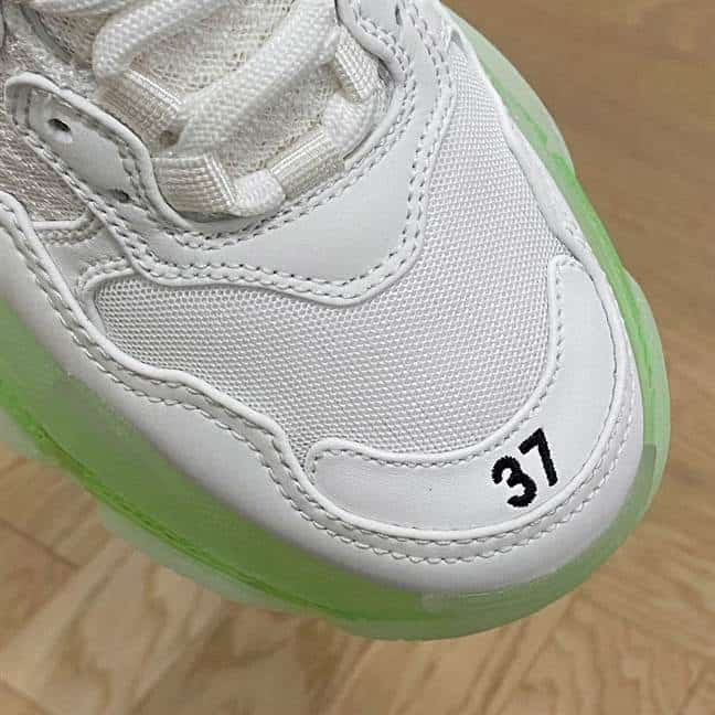 Ba*len*cia*ga men's triple s sneaker clear sole - bb190