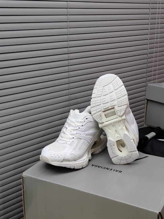 Ba*len*cia*ga men's x-pander sneaker - bb181