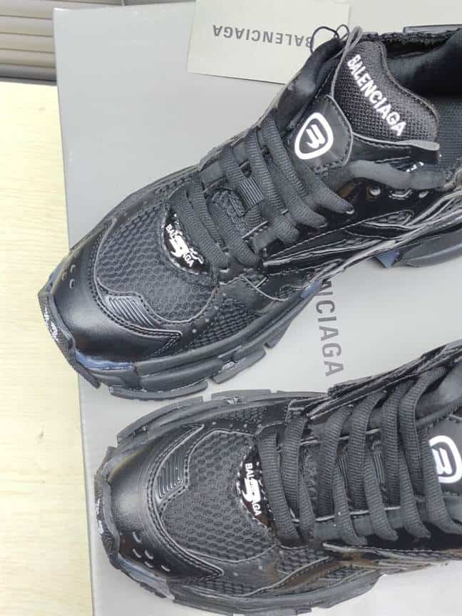 Ba*len*cia*ga men's runner sneaker - bb178