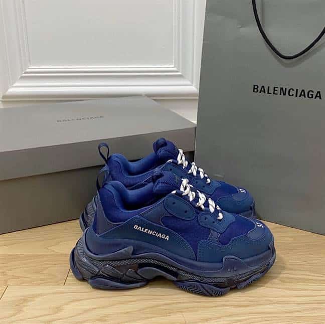 Ba*len*cia*ga men's triple s sneaker clear sole - bb198